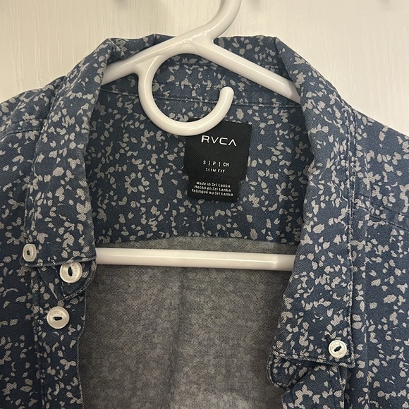 RVCA short sleeve button down - Picture 2 of 4